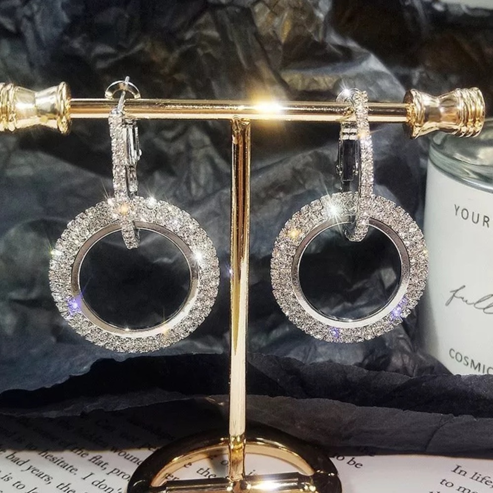 New Elegant Earrings - Picture 12 of 15